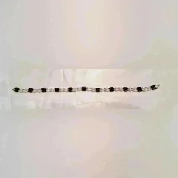 Macy’s Magnetic Pearl Necklace/Bracelet - Picture 3 of 6